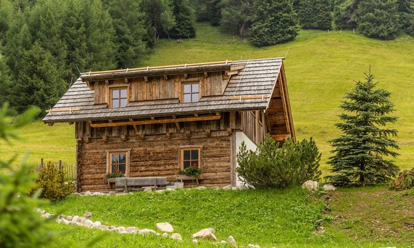 Construisez votre chalet en bois habitable sur mesure !